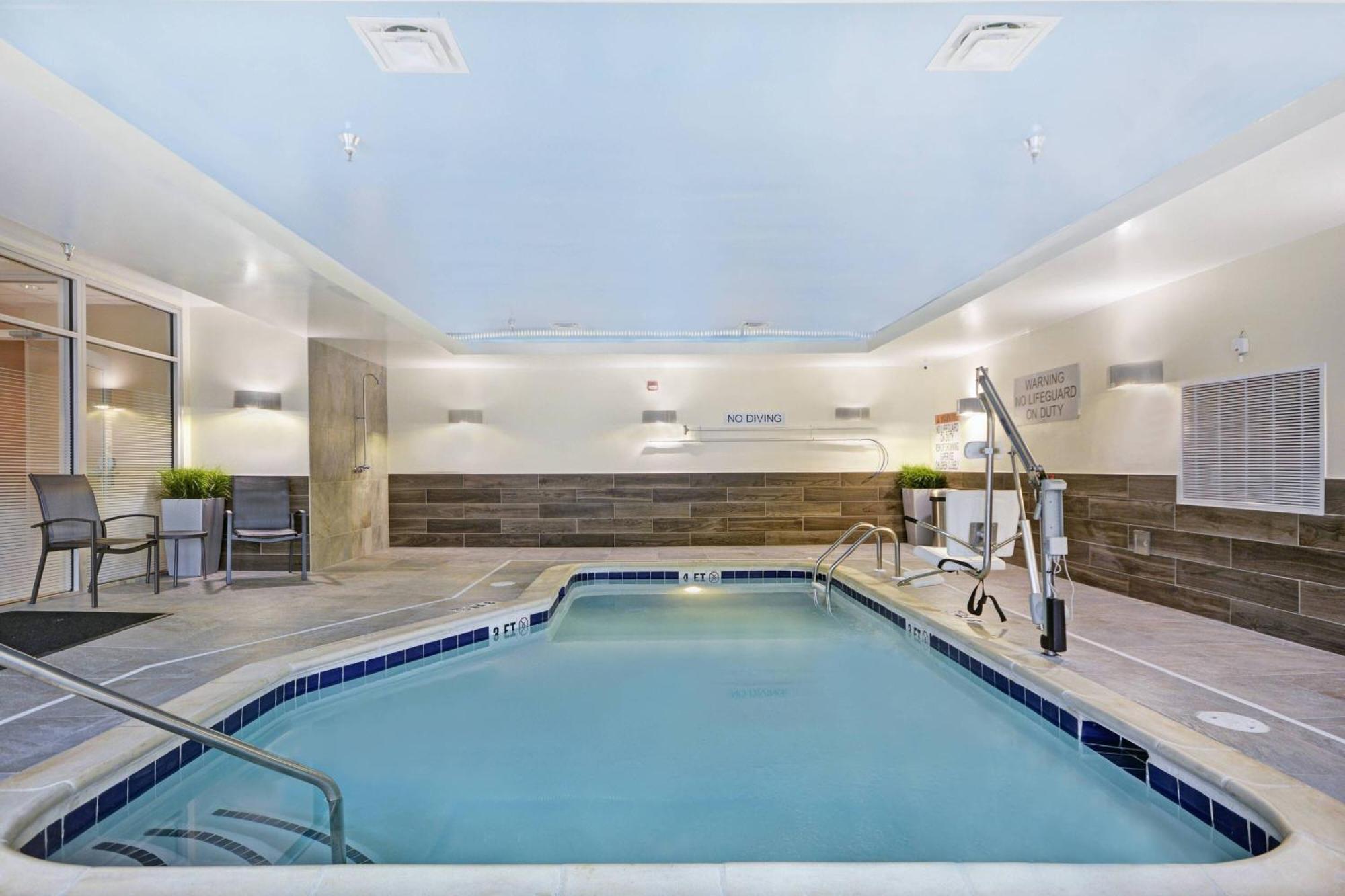 Fairfield Inn & Suites By Marriott Savannah Sw/Ричмонд-Хилл Экстерьер фото