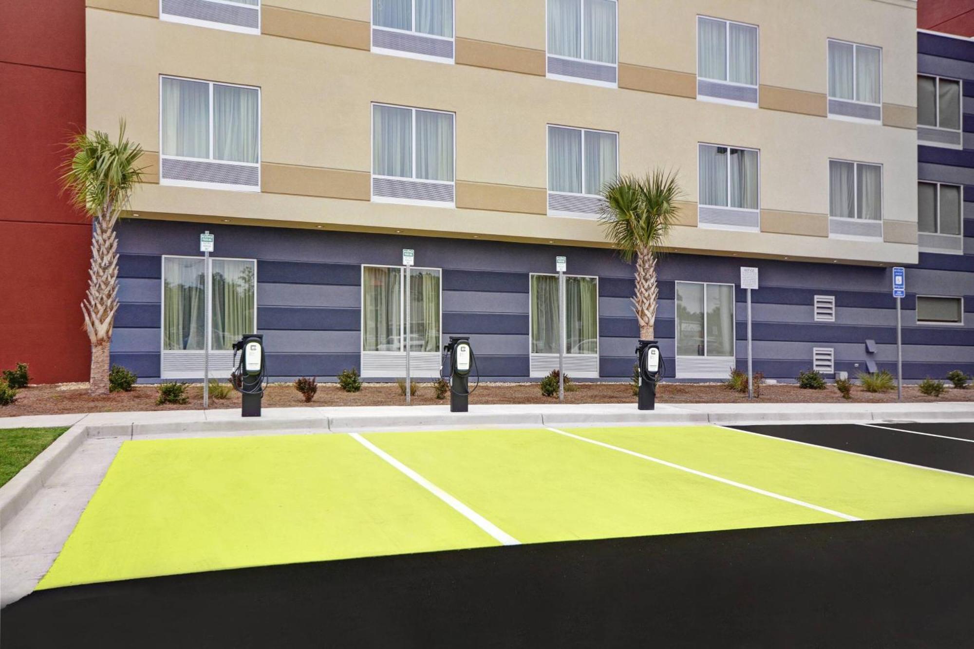 Fairfield Inn & Suites By Marriott Savannah Sw/Ричмонд-Хилл Экстерьер фото