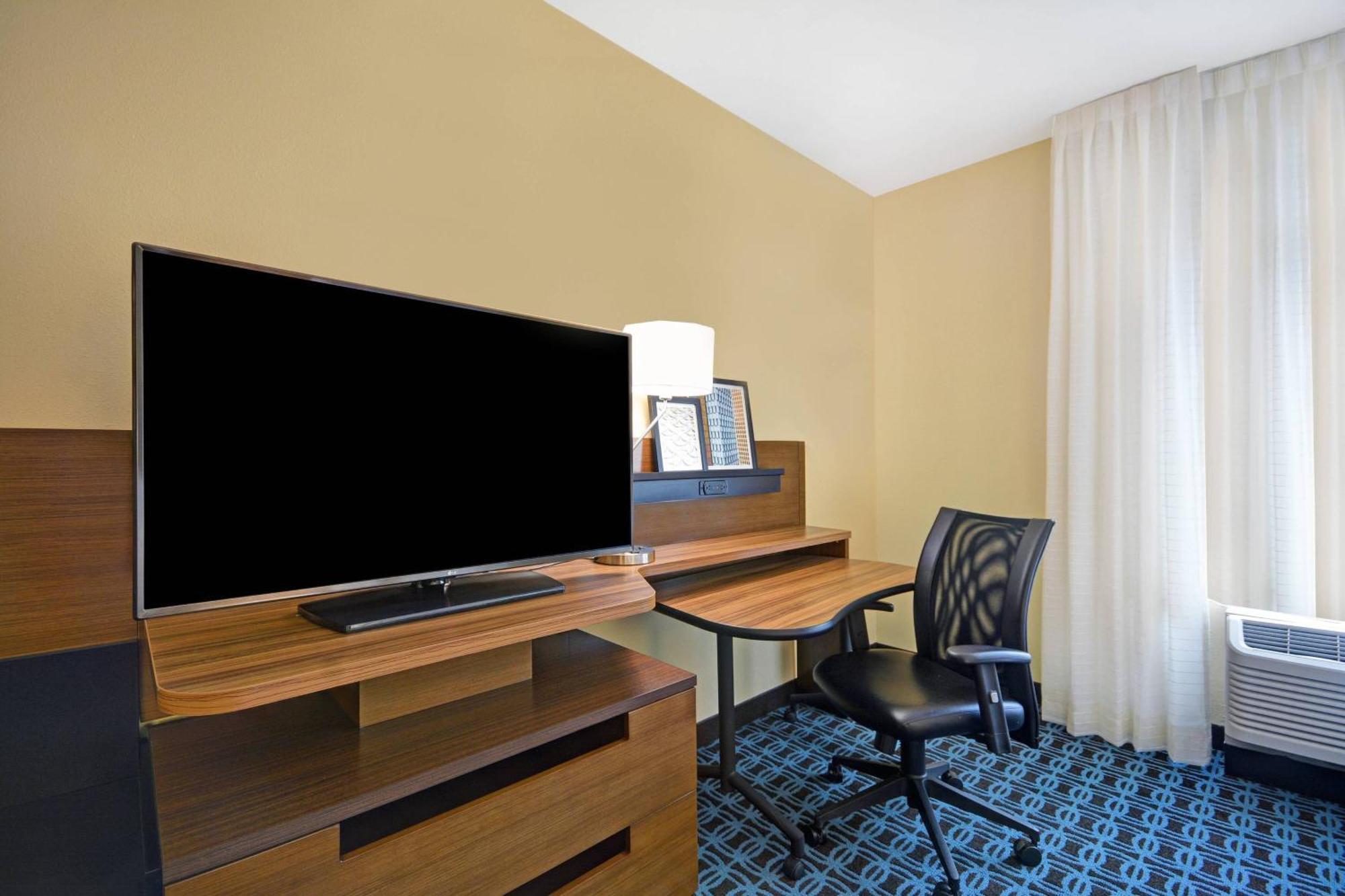 Fairfield Inn & Suites By Marriott Savannah Sw/Ричмонд-Хилл Экстерьер фото