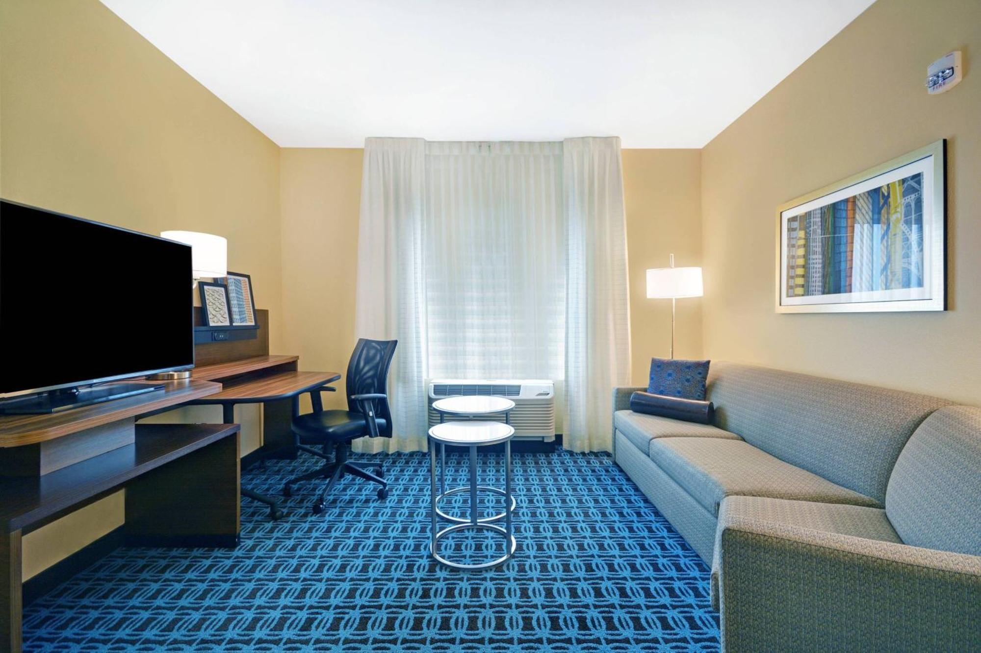 Fairfield Inn & Suites By Marriott Savannah Sw/Ричмонд-Хилл Экстерьер фото